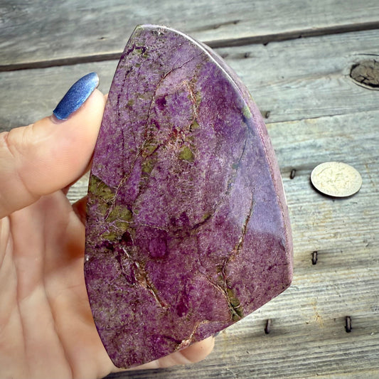 Stichtite with Serpentine Atlantisite Freeform – Barberton South Africa Home & Living > Home Decor > Rocks & Geodes