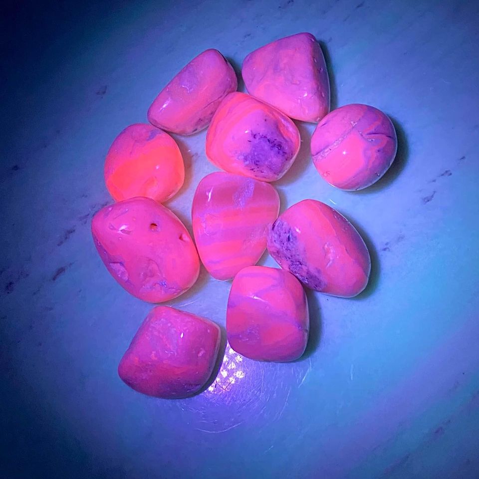 Pink Mangano Calcite UV REACTIVE - Magick Souls