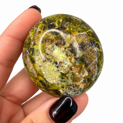 Green opal palm stone close-up of pattern - Magick Souls