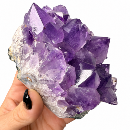 Large terminated amethyst points close-up - Magick Souls