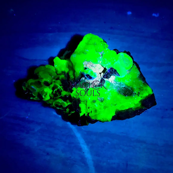 Hyalite Opal Geode - Magick Souls
