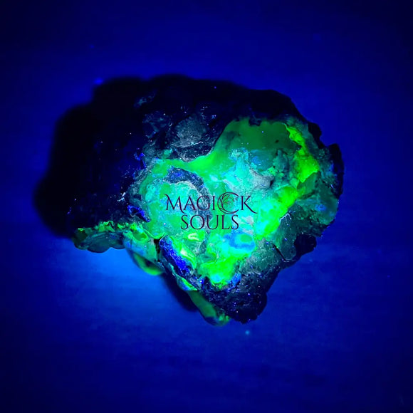 Hyalite Opal Geode - Magick Souls