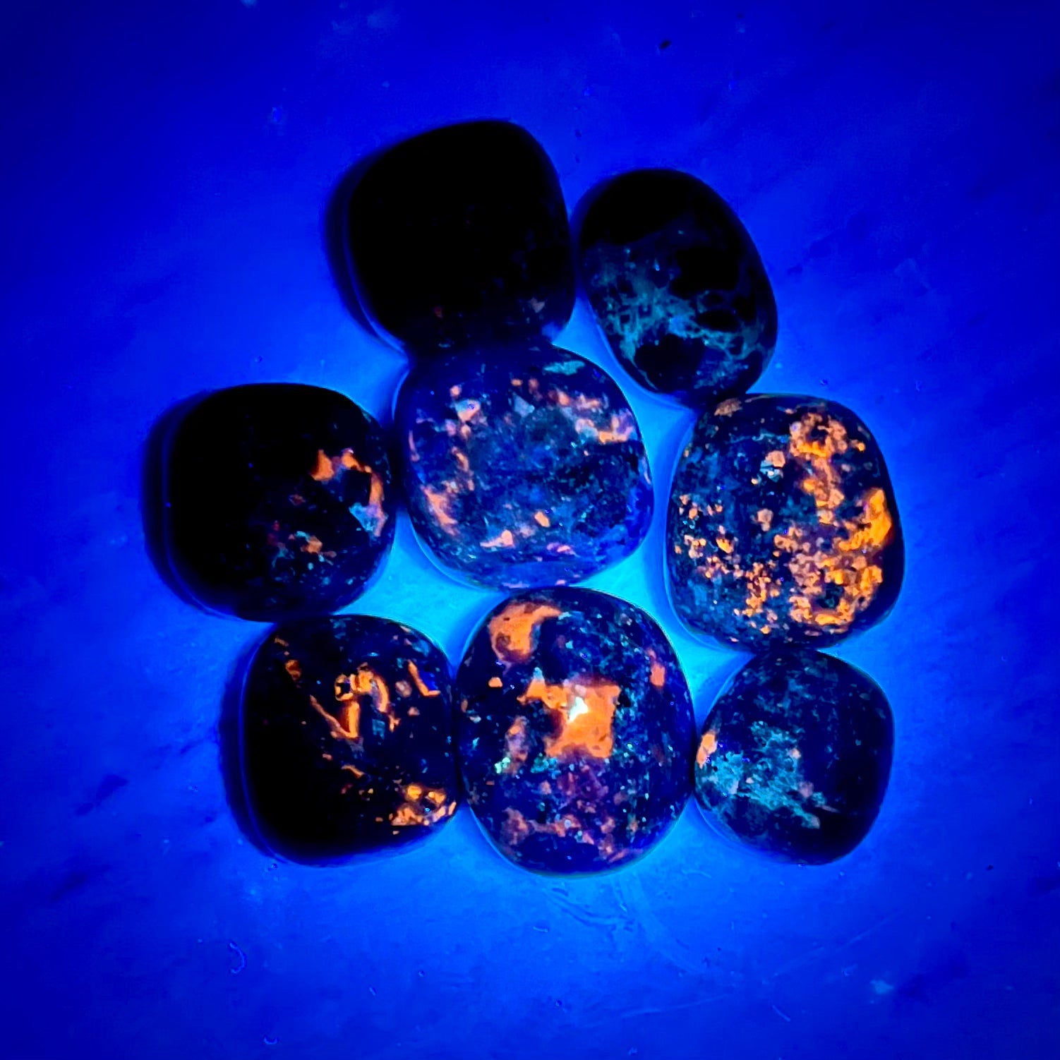 Tumbled Yooperlite UV Reactive - Magick Souls