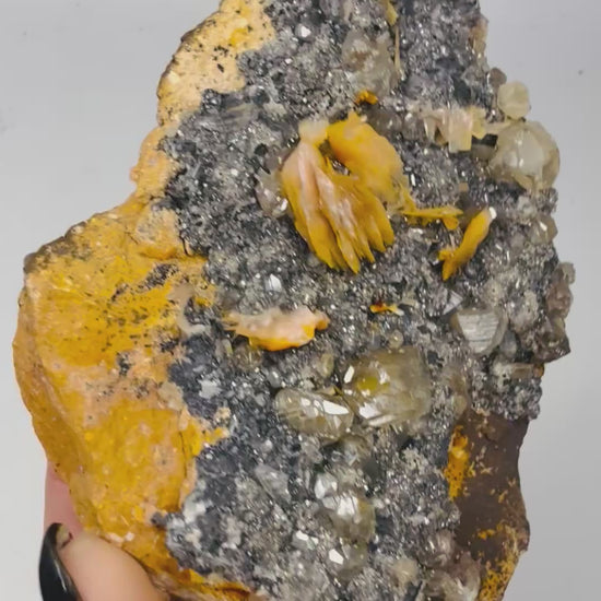 UV reactive cerussite specimen video - Magick Souls