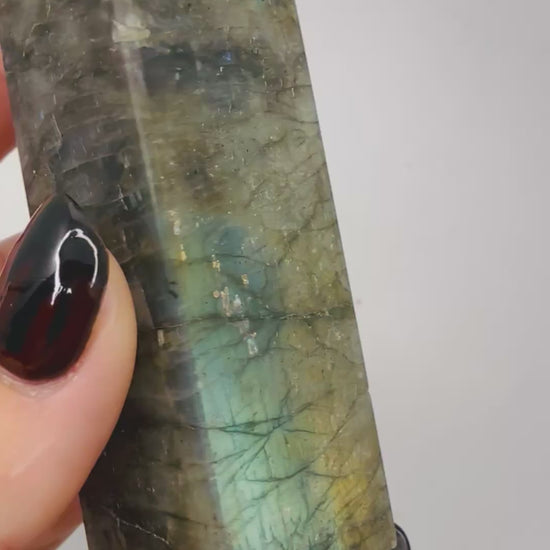 Labradorite tower video showing flashy blue and gold color play - Magick Souls
