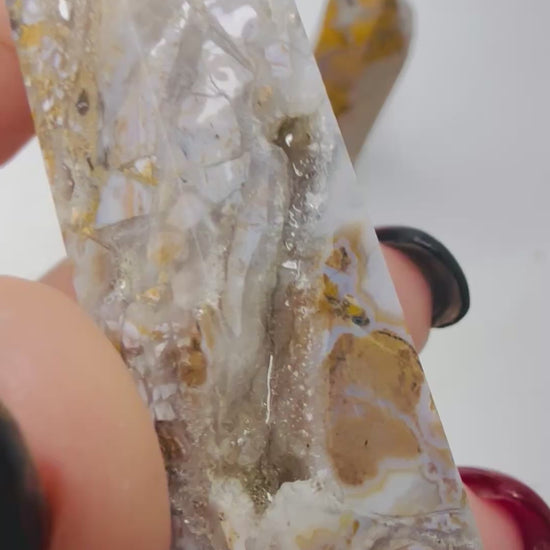 Indonesian agate crystal tower video close-up - Magick Souls