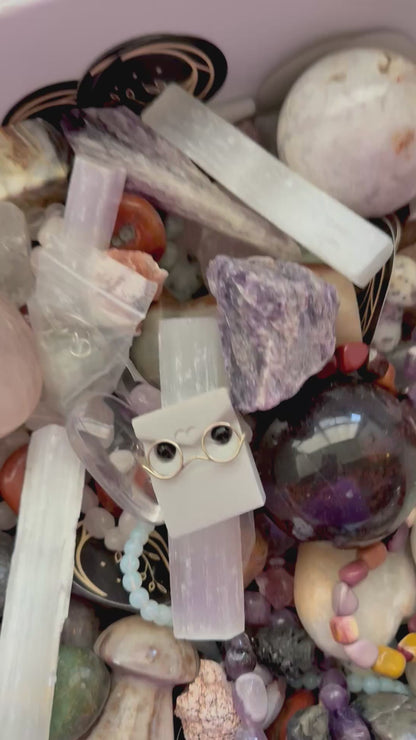 Premium Crystal Confetti Scoop video - Magick Souls