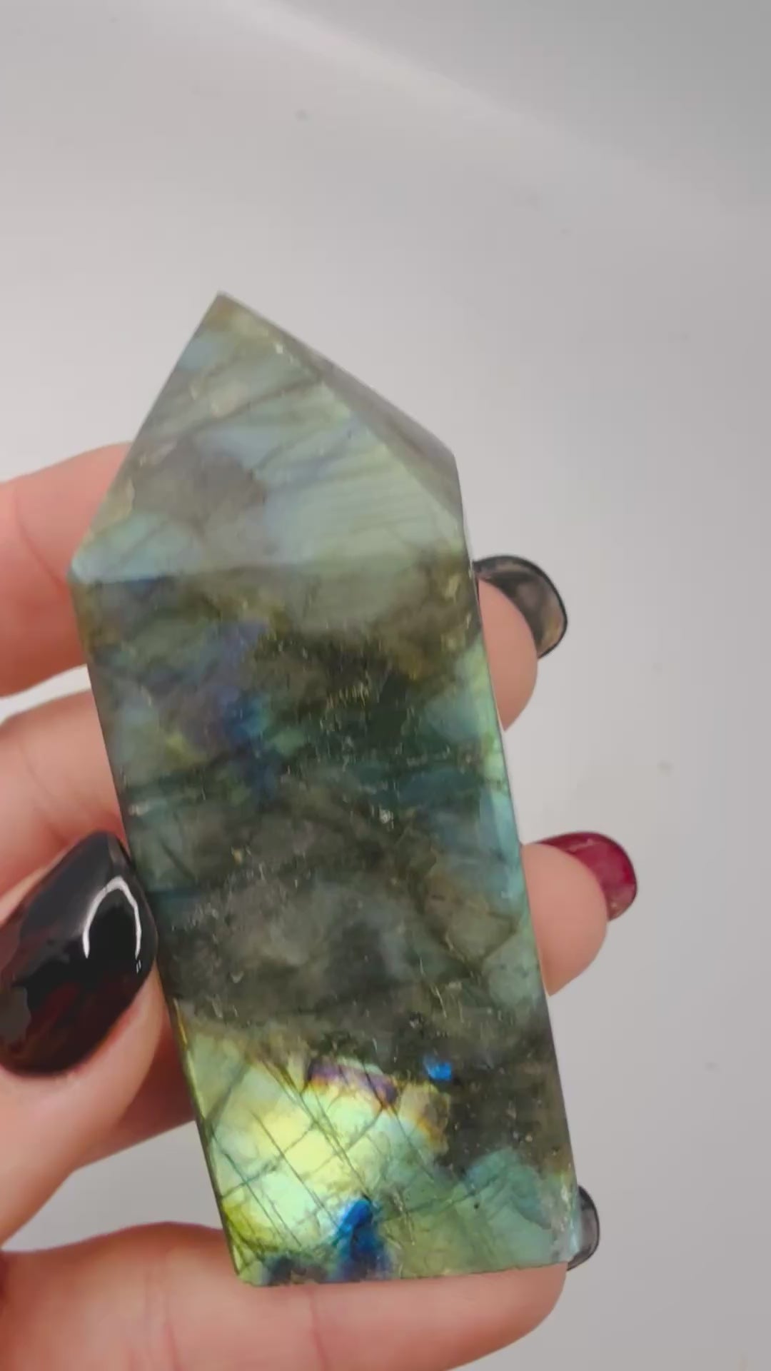High flash labradorite tower video showing blue-green color play - Magick Souls