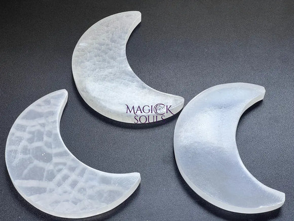 Selenite Crystal Crescent Moon Plate (6 Inches) Carving Art & Collectibles > Sculpture > Art Objects